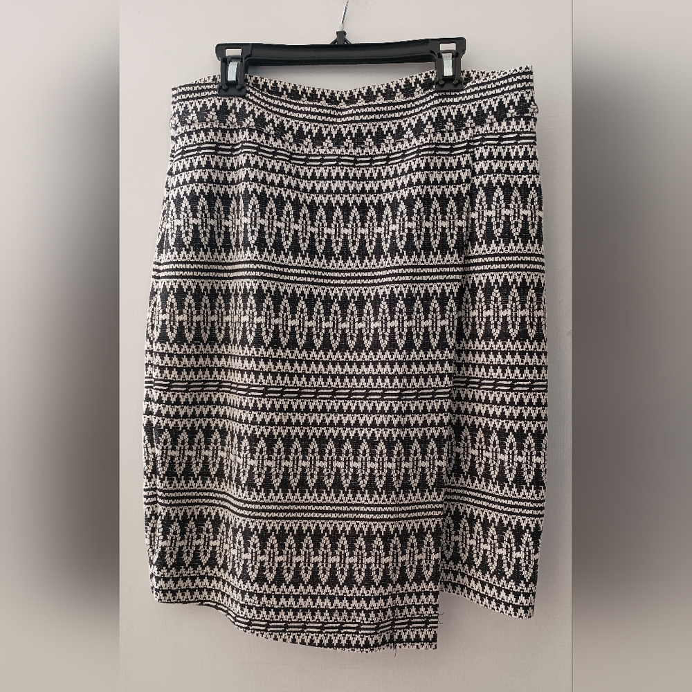 Three Dots black white faux wrap pencil skirt Made in USA Large